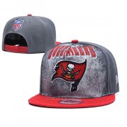 Gorra Tampa Bay Buccaneers 9FIFTY Snapback Gris Rojo