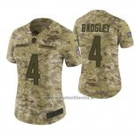 Camiseta NFL Limited Mujer Los Angeles Chargers Michael Badgley Camuflaje 2018 Salute To Service