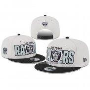 Gorra Las Vegas Raiders 2023 NFL Draft 9FIFTY Snapback Crema Negro