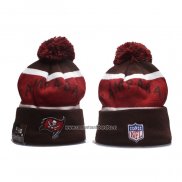 Gorro Beanie Tampa Bay Buccaneers New Era Marron Rojo