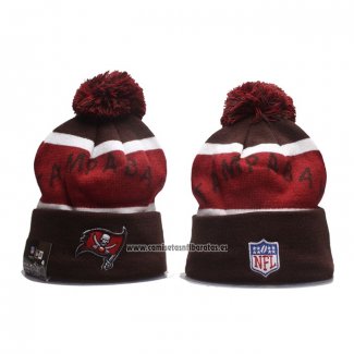 Gorro Beanie Tampa Bay Buccaneers New Era Marron Rojo